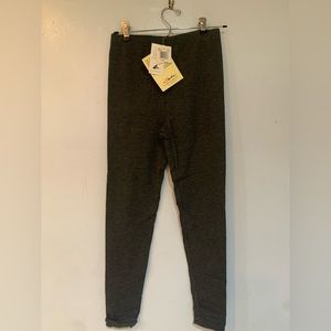 Black activewear leggings